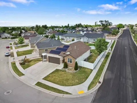 View/Area - 237 W 125 N, Clearfield, UT 84015 photo 3 of 7