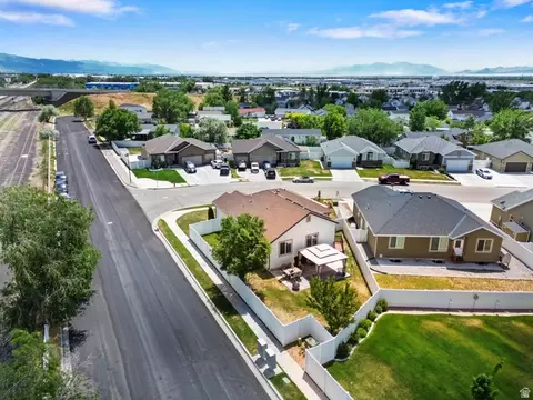View/Area - 237 W 125 N, Clearfield, UT 84015 photo 5 of 7