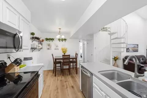 Kitchen - 650 S Main St #3304, Bountiful, UT 84010 photo 3 of 3