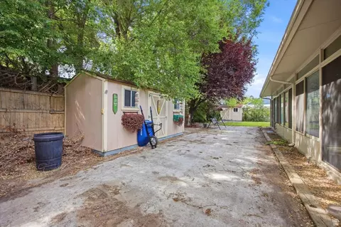 Exterior - 65 E Pioneer Ave S, Sandy, UT 84070 photo 5 of 10