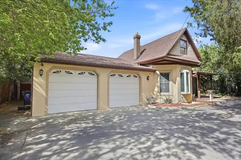 Exterior - 65 E Pioneer Ave S, Sandy, UT 84070 photo 2 of 10