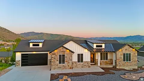 851 N Grandview Dr E, Morgan, UT 84050