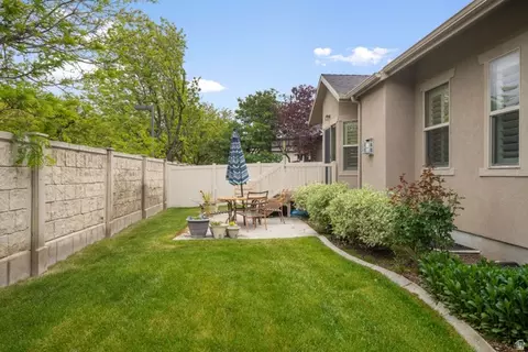 Exterior - 687 E 1280 N #7, Orem, UT 84097 photo 3 of 4