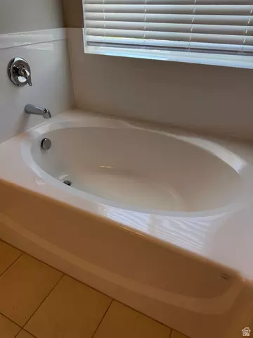 Bath - 437 N 650 E, Springville, UT 84663 photo 1 of 6