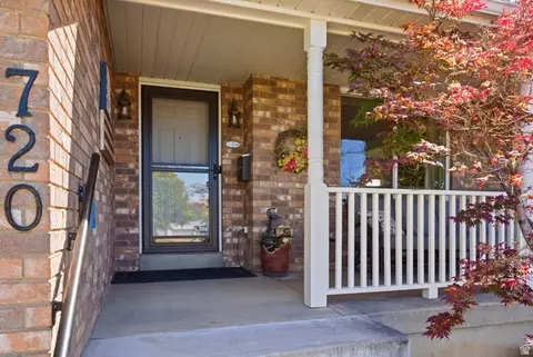 Exterior - 720 E Center St, Bountiful, UT 84010 photo 4 of 13