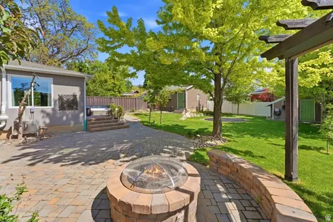 Exterior - 720 E Center St, Bountiful, UT 84010 photo 8 of 13