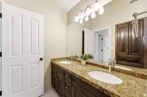 Bath - 720 E Center St, Bountiful, UT 84010 photo 1 of 8