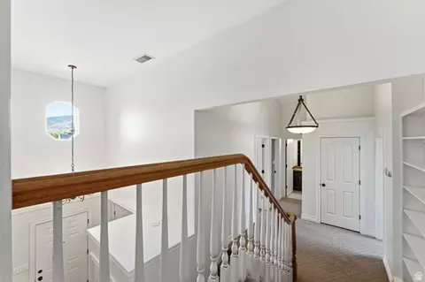 Entry Way - 720 E Center St, Bountiful, UT 84010 photo 3 of 4