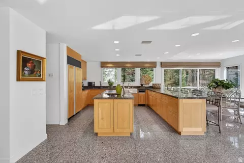 Kitchen - 2552 E Walker Ln, Holladay, UT 84117 photo 1 of 7