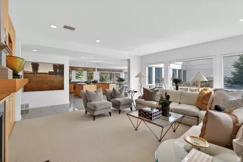 Living - 2552 E Walker Ln, Holladay, UT 84117 photo 8 of 13