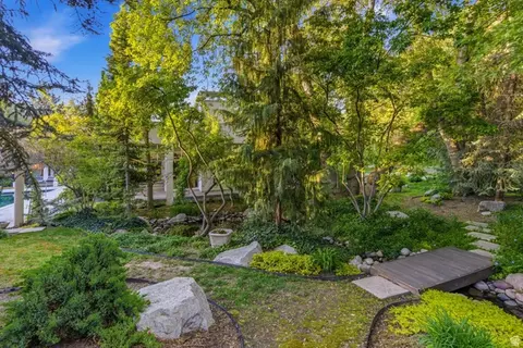 Exterior - 2552 E Walker Ln, Holladay, UT 84117 photo 35 of 48