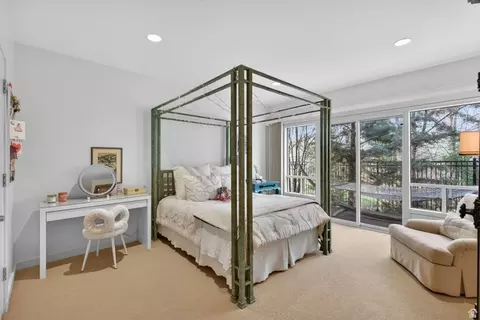 Bedroom - 2552 E Walker Ln, Holladay, UT 84117 photo 6 of 7