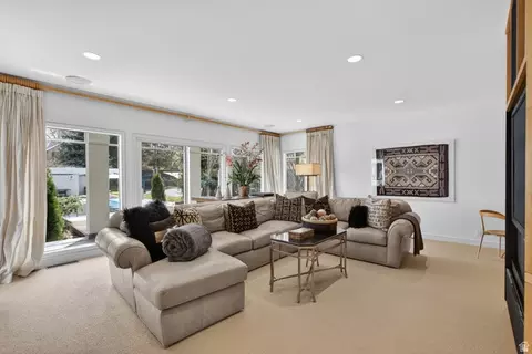 Living - 2552 E Walker Ln, Holladay, UT 84117 photo 11 of 13