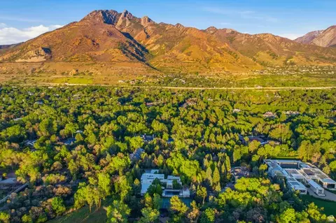 View/Area - 2552 E Walker Ln, Holladay, UT 84117 photo 5 of 5
