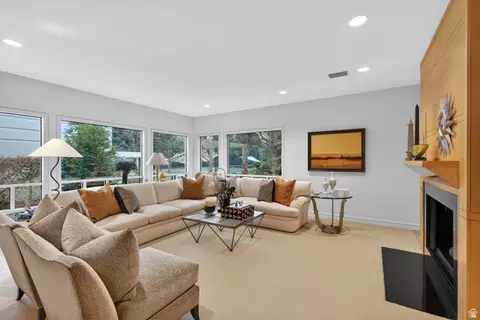 Living - 2552 E Walker Ln, Holladay, UT 84117 photo 5 of 13