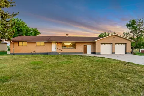 2937 W 1900 N, Plain City, UT 84404