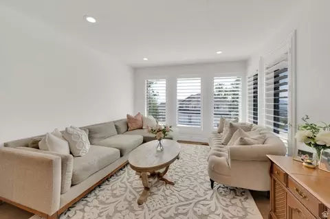 Living - 295 S 1550 E, Bountiful, UT 84010 photo 4 of 4