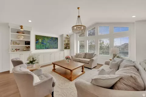 Living - 295 S 1550 E, Bountiful, UT 84010 photo 2 of 4