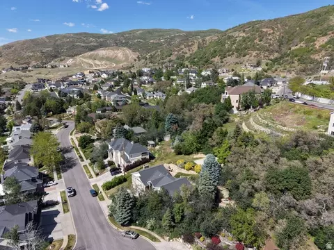 View/Area - 295 S 1550 E, Bountiful, UT 84010 photo 11 of 14