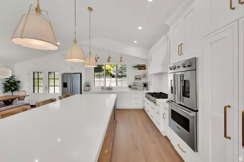 Kitchen - 295 S 1550 E, Bountiful, UT 84010 photo 5 of 7