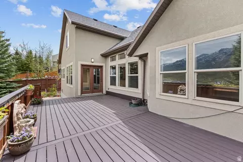 Exterior - 15023 S Eagle Crest Dr E, Draper, UT 84020 photo 12 of 17