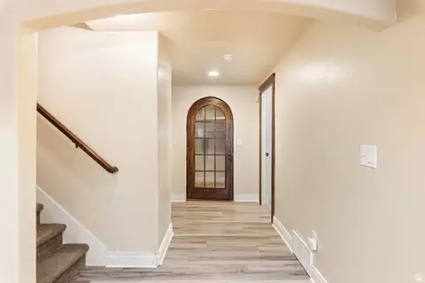 Entry Way - 15023 S Eagle Crest Dr E, Draper, UT 84020 photo 4 of 5