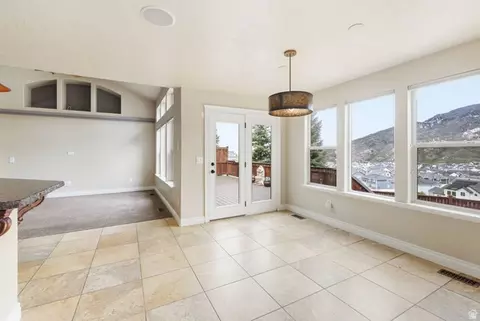 Living - 15023 S Eagle Crest Dr E, Draper, UT 84020 photo 4 of 11