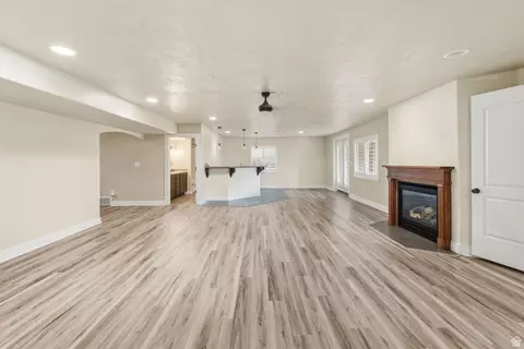 Living - 15023 S Eagle Crest Dr E, Draper, UT 84020 photo 8 of 11