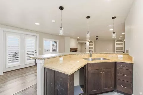 Kitchen - 15023 S Eagle Crest Dr E, Draper, UT 84020 photo 4 of 4