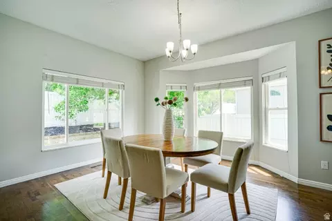 Dining - 1433 Forge Way, Draper, UT 84020 photo 2 of 4