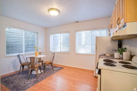 Dining - 1433 Forge Way, Draper, UT 84020 photo 3 of 4