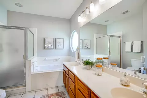 Bath - 1433 Forge Way, Draper, UT 84020 photo 1 of 3