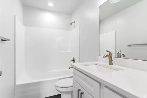 Bath - 337 E Saddleback Rd, Willard, UT 84340 photo 4 of 5