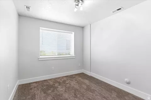 Bedroom - 337 E Saddleback Rd, Willard, UT 84340 photo 4 of 5
