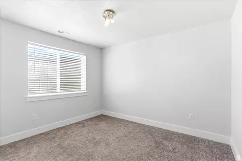 Bedroom - 337 E Saddleback Rd, Willard, UT 84340 photo 5 of 5