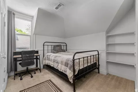 Bedroom - 257 N 200 E, Provo, UT 84606 photo 4 of 6