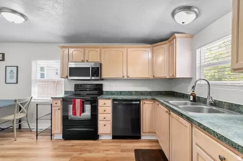 Kitchen - 257 N 200 E, Provo, UT 84606 photo 2 of 2
