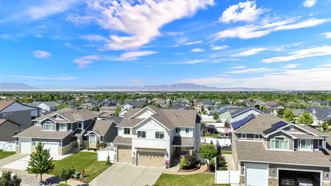 View/Area - 254 S 1675 E, Layton, UT 84040 photo 12 of 20