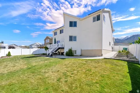 Exterior - 254 S 1675 E, Layton, UT 84040 photo 7 of 10