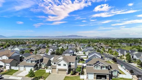 View/Area - 254 S 1675 E, Layton, UT 84040 photo 13 of 20
