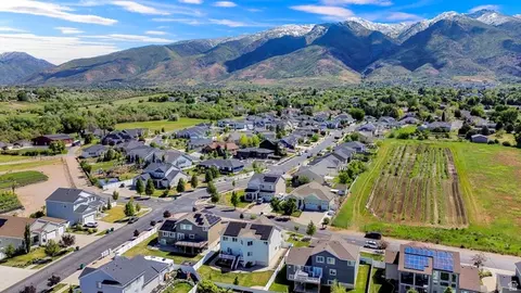 View/Area - 254 S 1675 E, Layton, UT 84040 photo 2 of 20