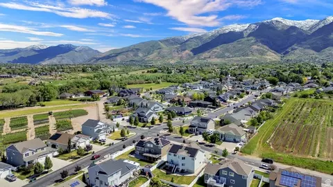 View/Area - 254 S 1675 E, Layton, UT 84040 photo 3 of 20