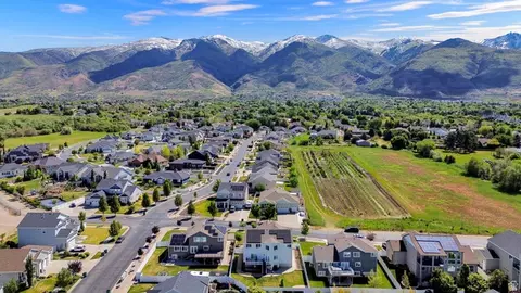 View/Area - 254 S 1675 E, Layton, UT 84040 photo 4 of 20