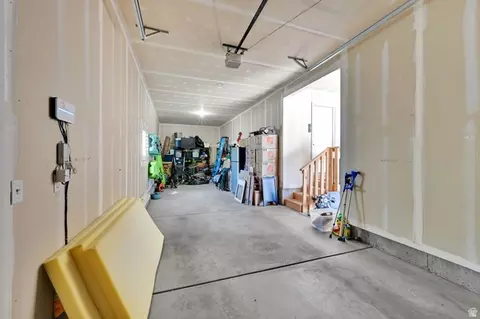Entry Way - 254 S 1675 E, Layton, UT 84040 photo 4 of 4