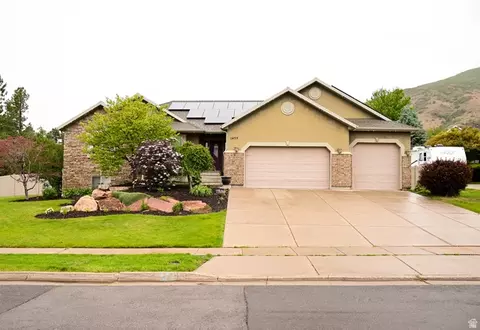 1475 E Harvey Rd, Fruit Heights, UT 84037