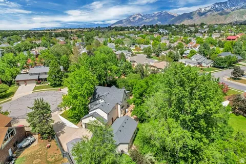 View/Area - 1956 E Brandon Park Pl S, Sandy, UT 84092 photo 7 of 11