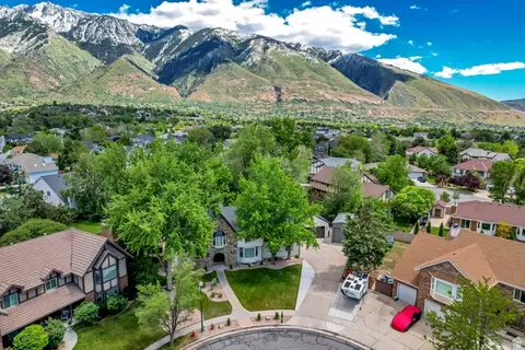 View/Area - 1956 E Brandon Park Pl S, Sandy, UT 84092 photo 5 of 11
