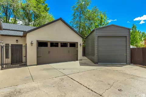 Exterior - 1956 E Brandon Park Pl S, Sandy, UT 84092 photo 4 of 26