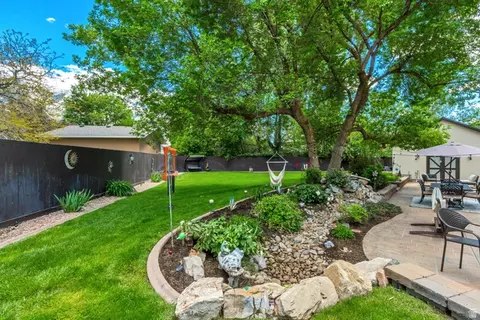 Exterior - 1956 E Brandon Park Pl S, Sandy, UT 84092 photo 15 of 26