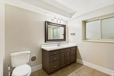 Bath - 1956 E Brandon Park Pl S, Sandy, UT 84092 photo 8 of 9